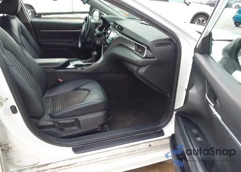 2020 Toyota Camry Se z USA, uszkodzony, nr VIN 4T1G11AK2LU332029